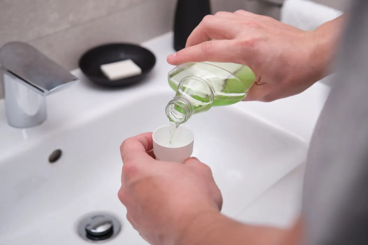 The Science Behind Antibacterial Mouthwashes: Fresh Breath Explained