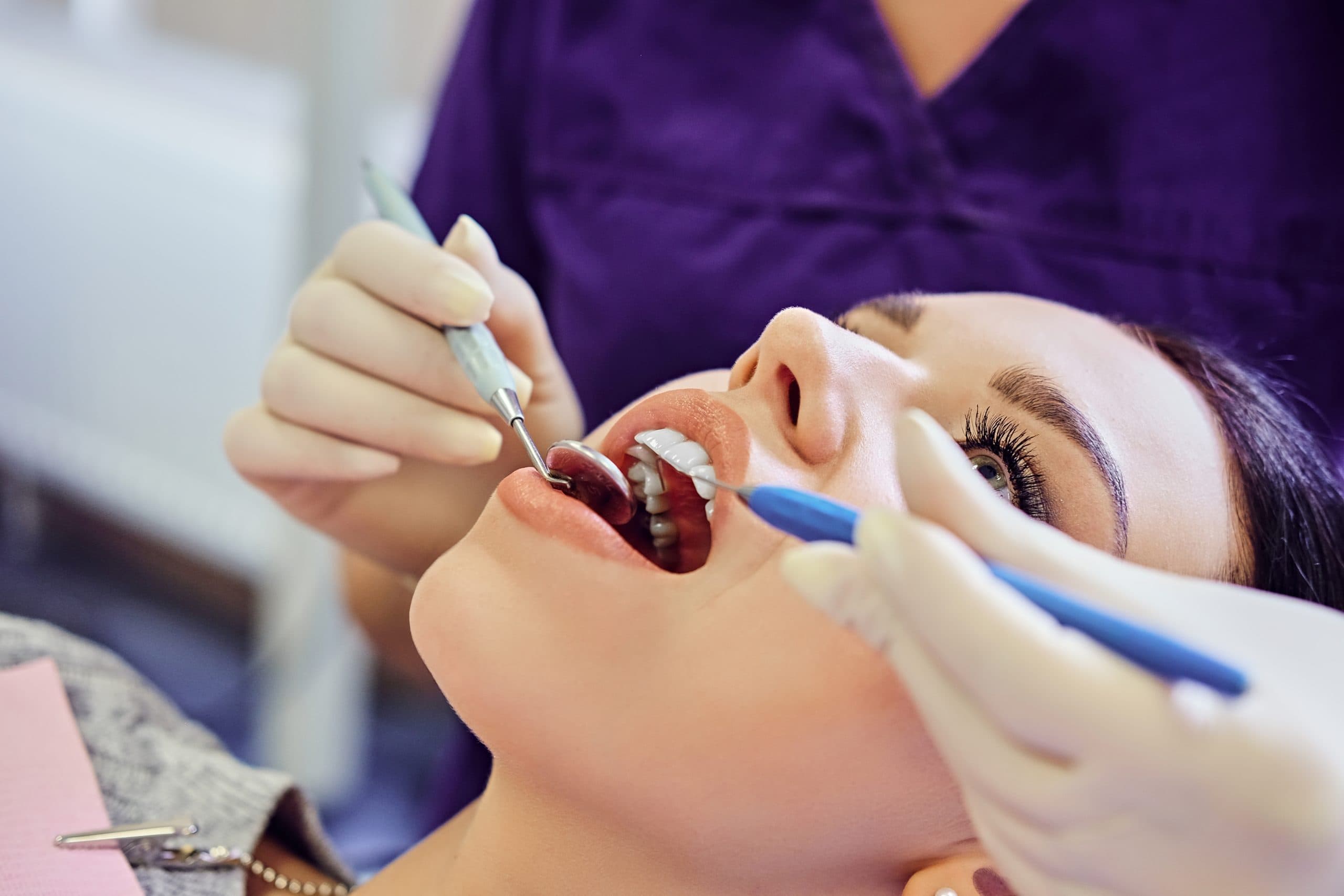 Mastering the Art of Temporary Veneers: Balance, Beauty, and Transition
